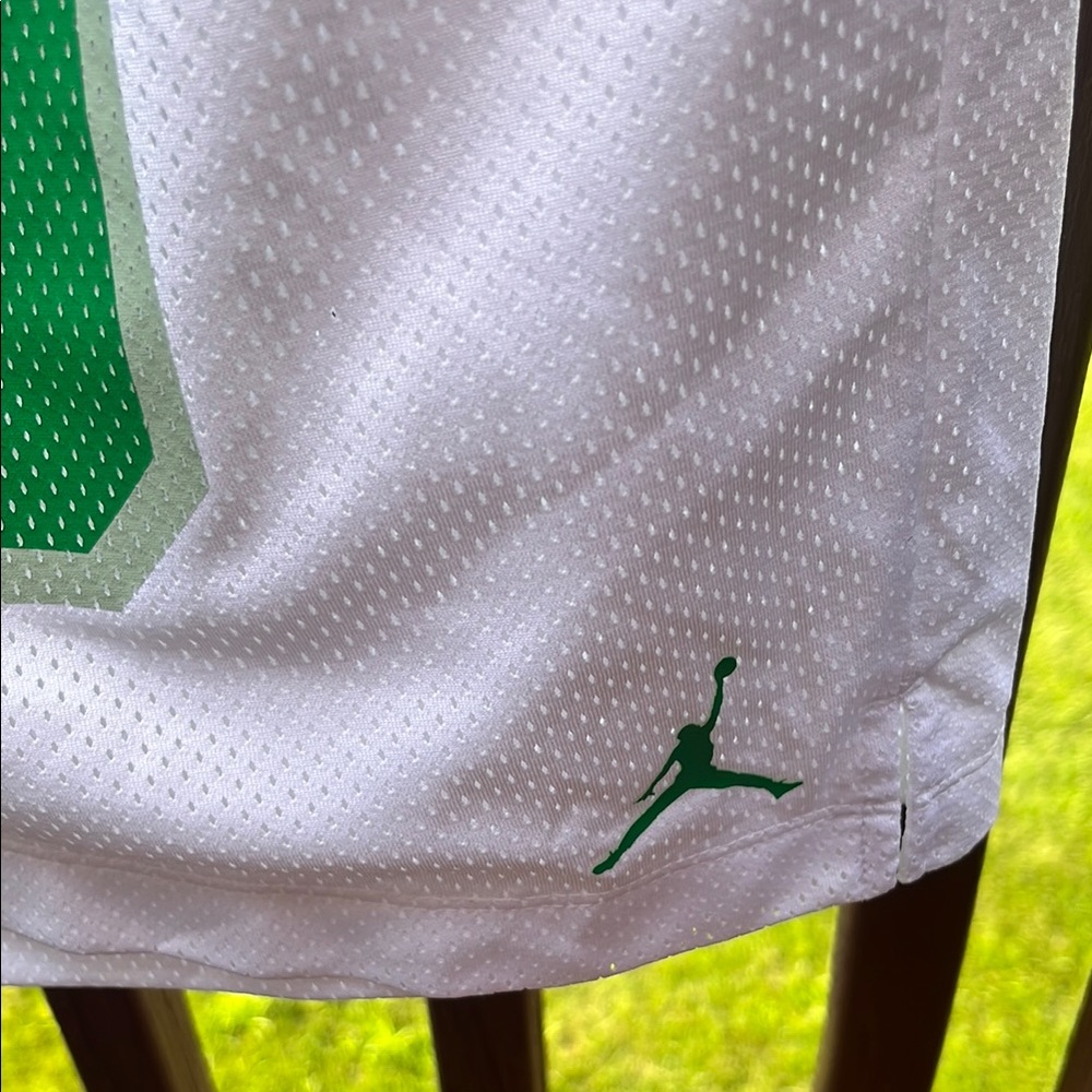 Jordan Athletic Shorts in White with Green Accents, Excellent condition! - Picture 4 of 4